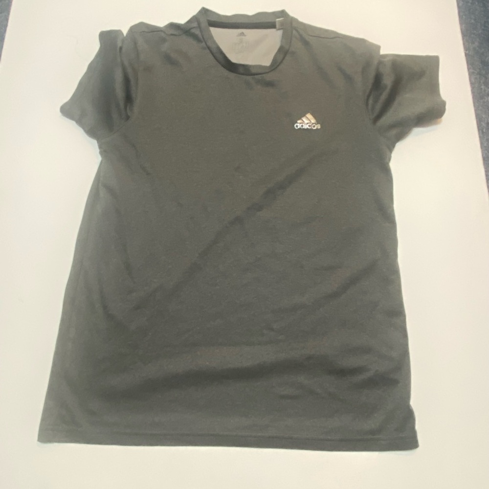 Adidas t-shirt